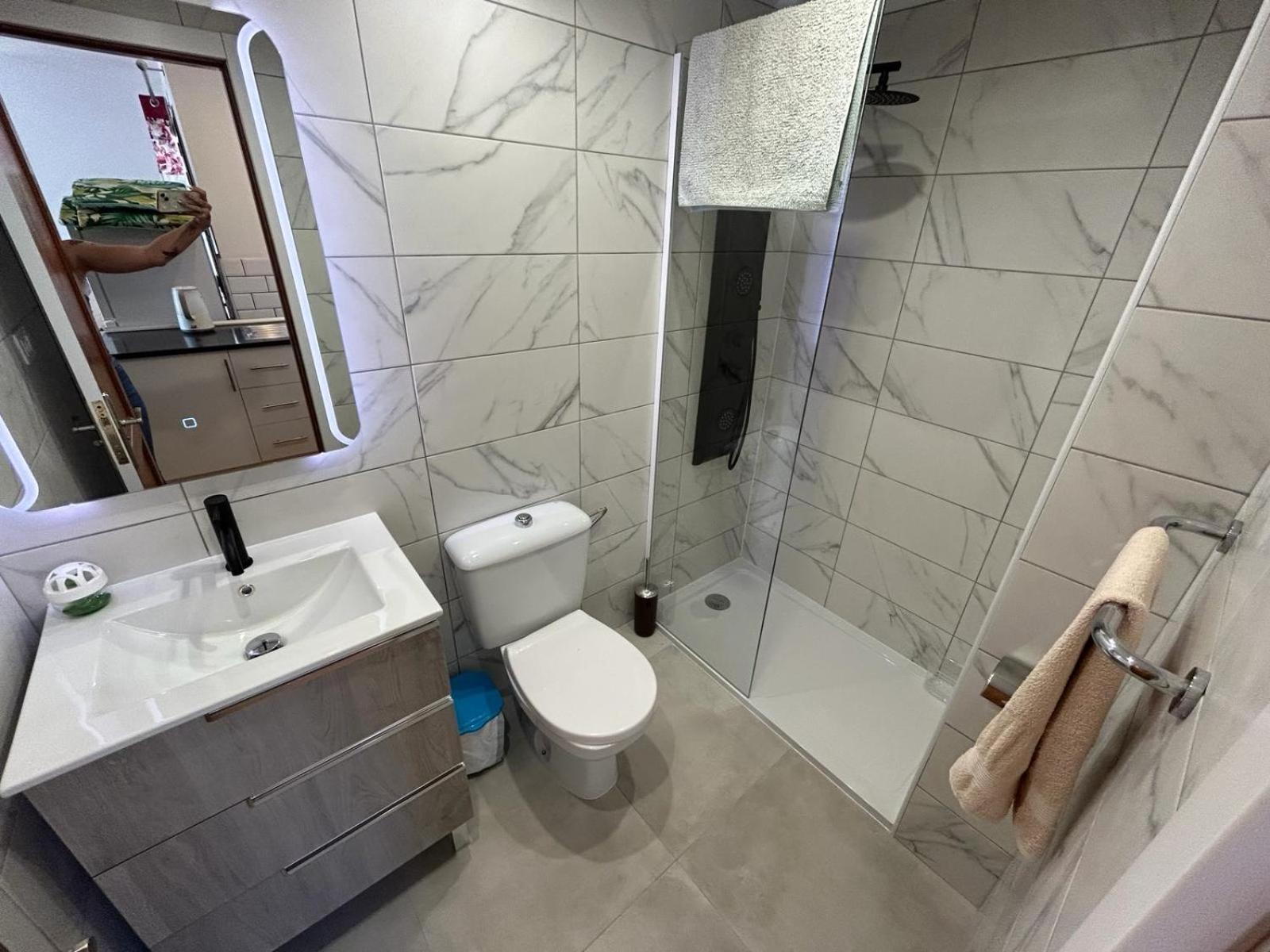 קלטה דה פוסטה Lovely Newly Refurbished 1 Bedroom Flat Minutes From Sandy Beach,Private Terrace מראה חיצוני תמונה
