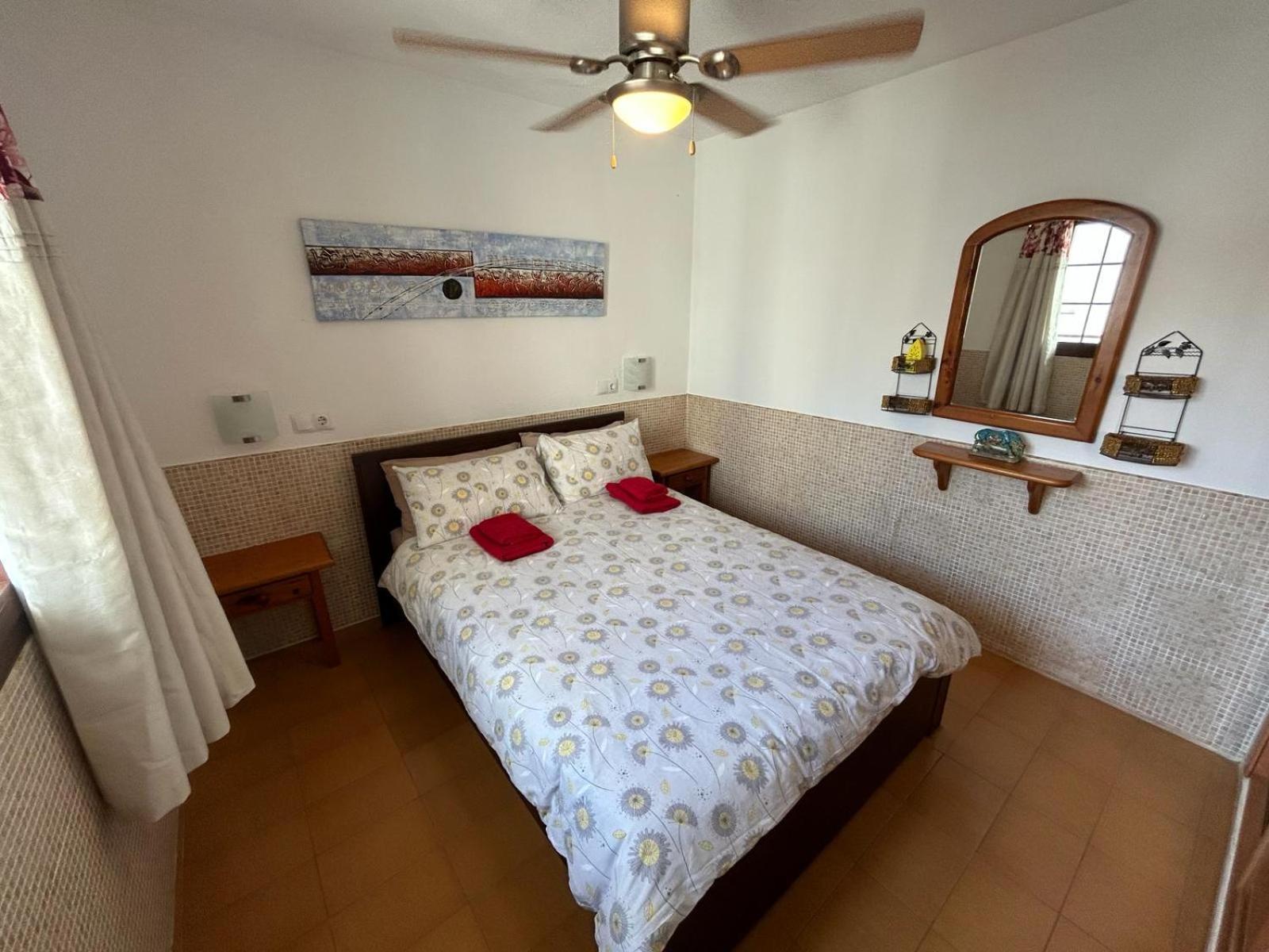 קלטה דה פוסטה Lovely Newly Refurbished 1 Bedroom Flat Minutes From Sandy Beach,Private Terrace מראה חיצוני תמונה